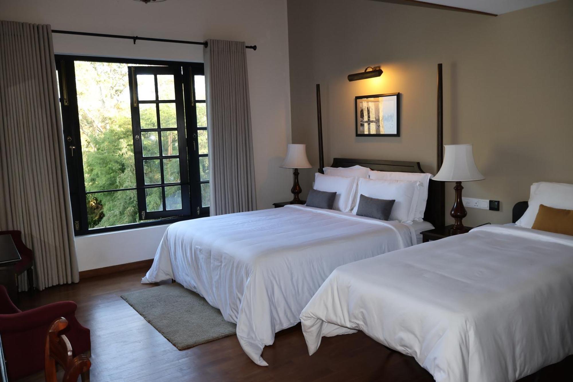 Chimneys Nuwara Eliya Hotel Bagian luar foto